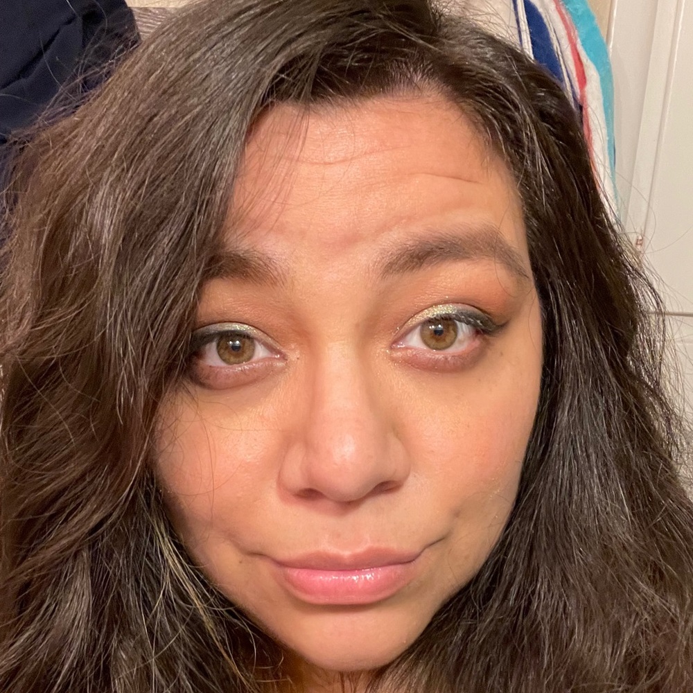 Meet your Posher, Melisa